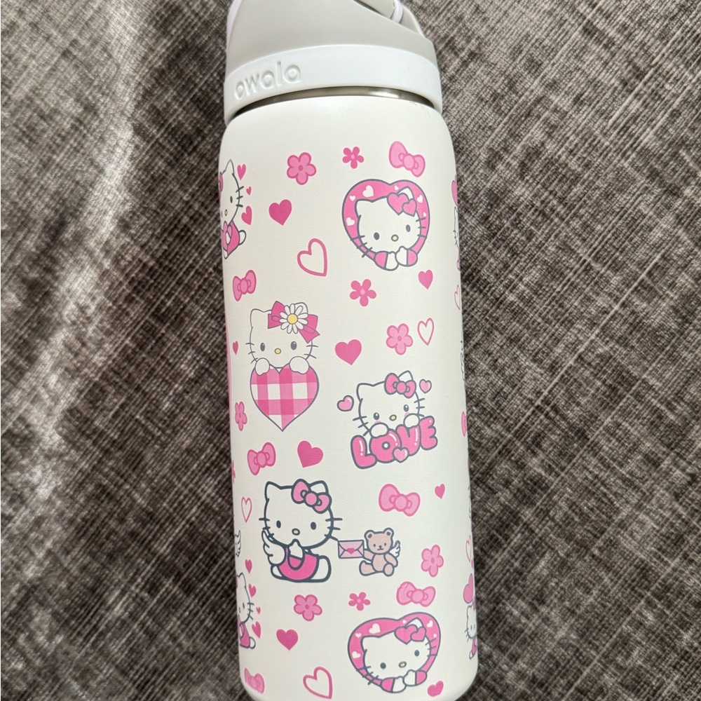 Hello Kitty Owala Water Bottle - Picture 2 of 3